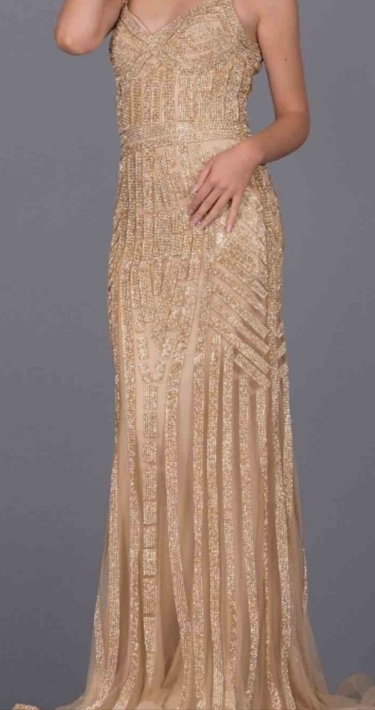 Royal Queen Collection size 4 used- excellent condition